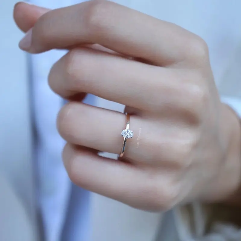 0.25 Karat Oval Pırlanta Tektaş Yüzük