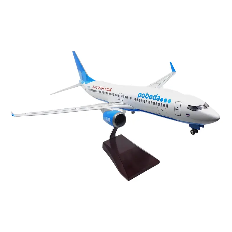 1/85 Pobeda Airlines Boeing 737 Model Uçak