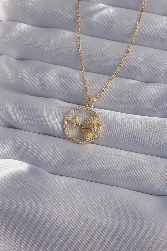 316L Çelik Zincir Gold Renk Zirkon Taşlı Yıldız Figürlü Oval Kolye