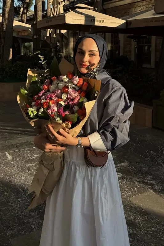 Aleyna Atalar'ın Tercihi-Manşet Detaylı Çizgili Gömlek