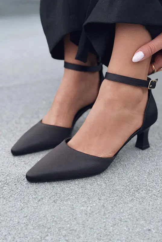 Arlin Siyah Saten Kadın Stiletto