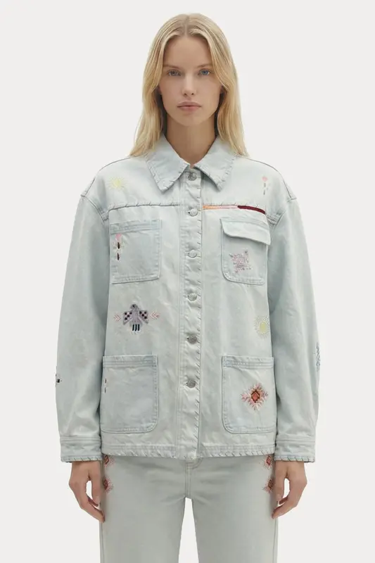 Berenice Geniş Kesim Nakış Desenli Yıkamalı Denim Ceket