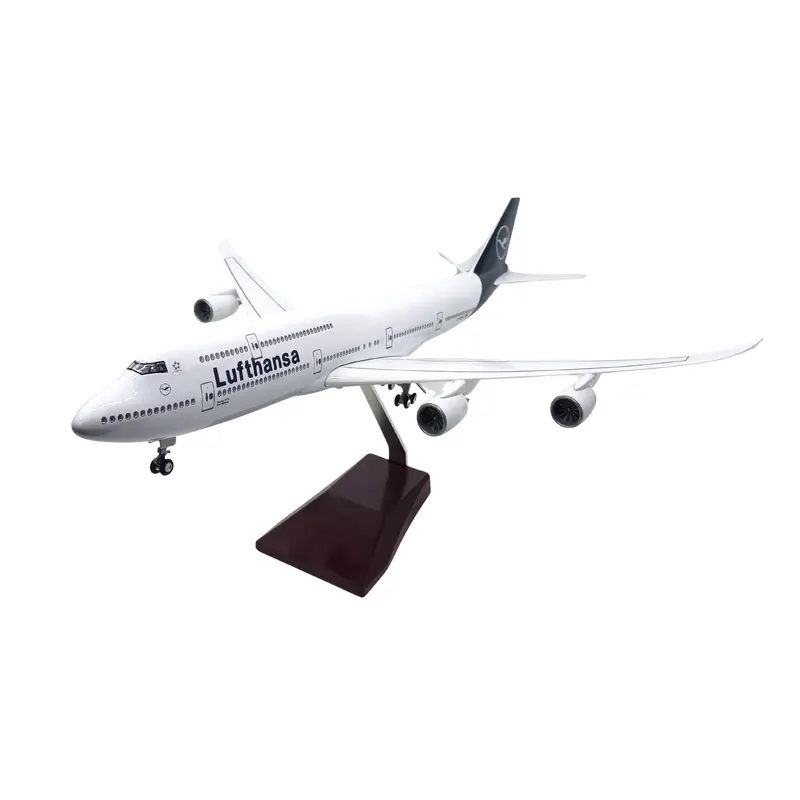 Boeing 747-8 Lufthansa Model Maket Uçak 1/160 Ölçekli (47 cm)