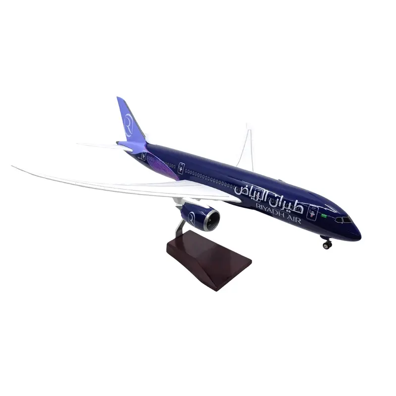 Boeing 787 Riyadh Air Model Maket Uçak 1/130 Ölçek (43 cm)