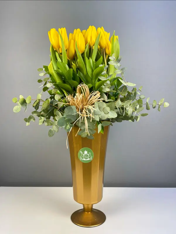 Deluxe Cam Vazoda Golden Bloom Aranjmanı