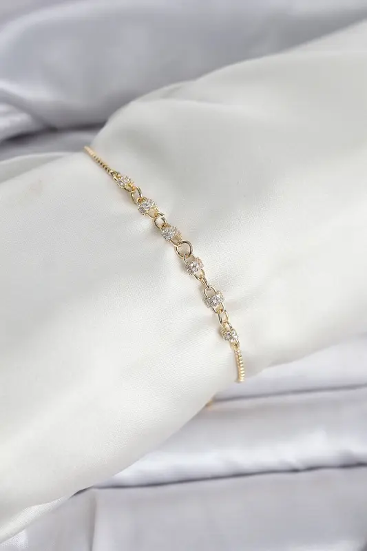 Gold Renk Zincir Model Zirkon Taşlı Pirinç Asansörlü Kadın Bileklik