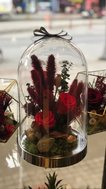 Kırmızı Solmayan Gül Fanus