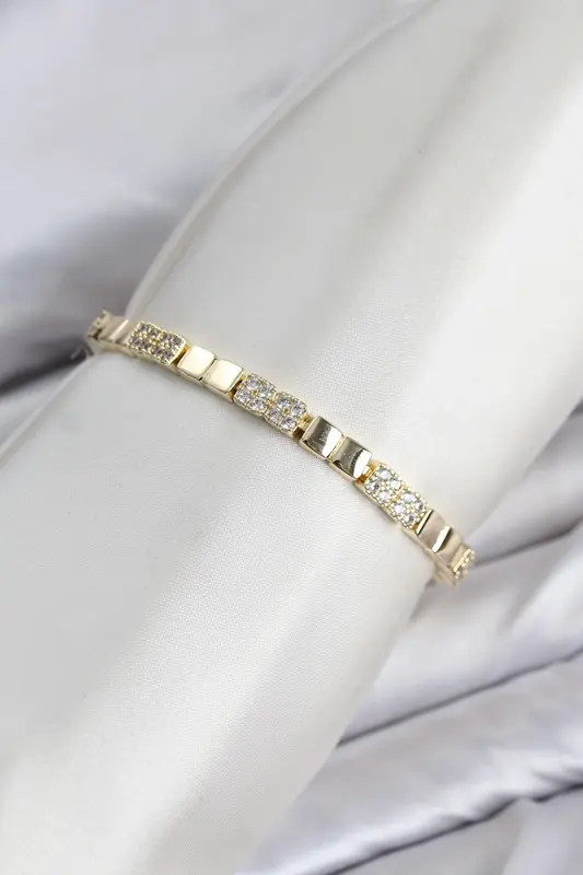 Kare Model Zirkon Taşlı VIP Seri Gold Renk Pirinç Kadın Bileklik