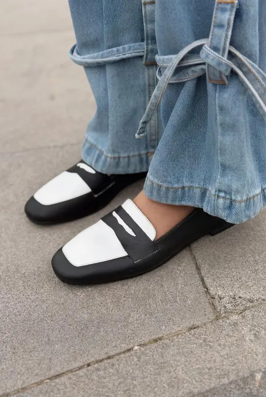 Melniel Siyah Beyaz Hakiki Deri Kadın Loafer