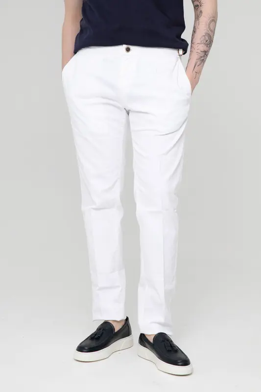 Richard J. Brown Icon Manila Yandan Cepli Jeans