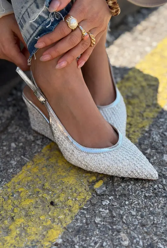 Solthera Gümüş Kadın Dolgu Topuklu Stiletto