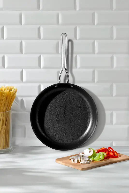 Titanium Siyah 26 Cm Tava