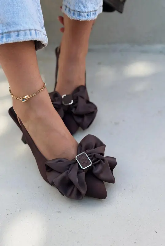 Velune Acı Kahve Fiyonk Detaylı Saten Kadın Stiletto
