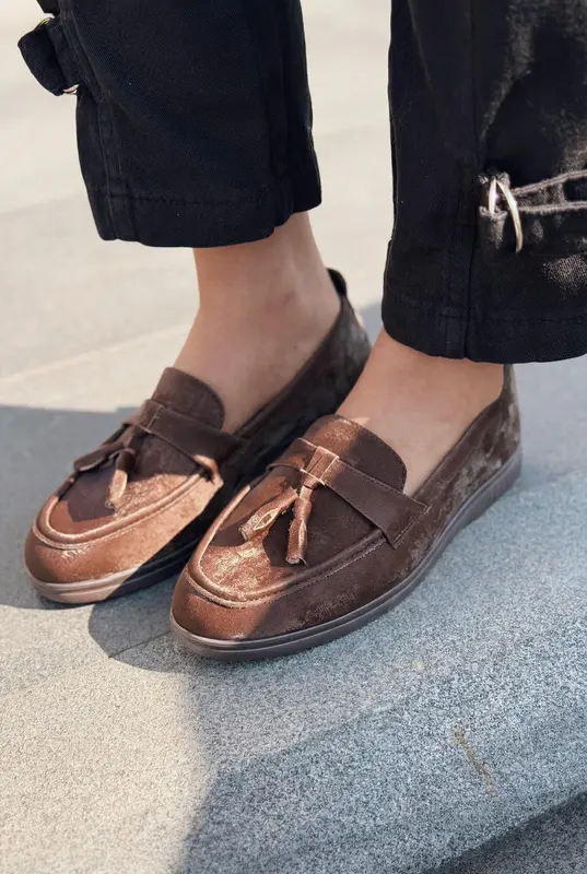Yorvik Acı Kahve Eskitilmiş Kadife Kadın Loafer